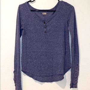 Greyish blue long sleeve shirt/sweater